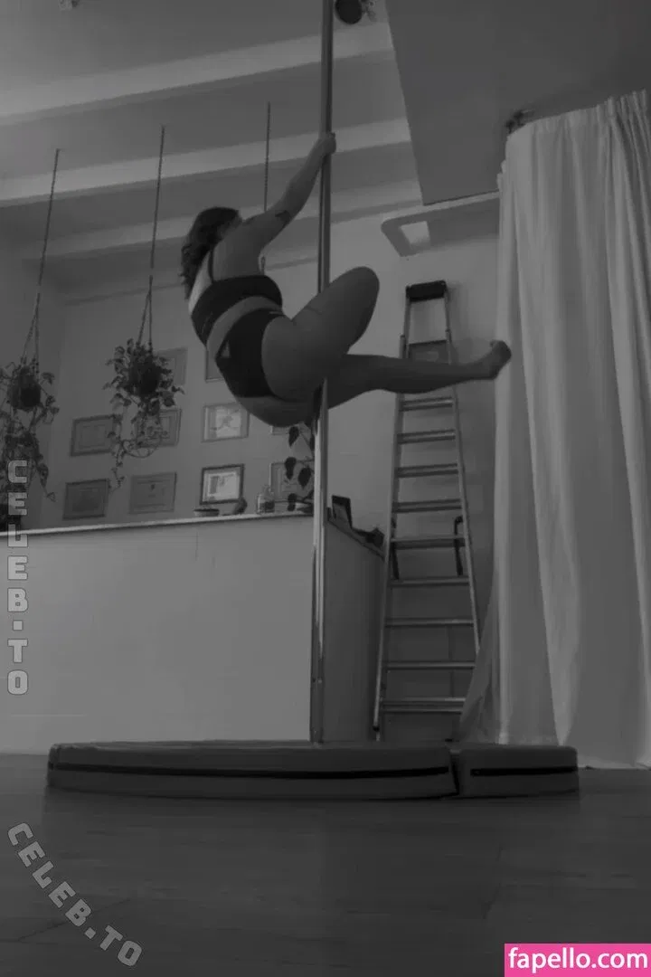 Annalena.smlr Onlyfans Photo Gallery 