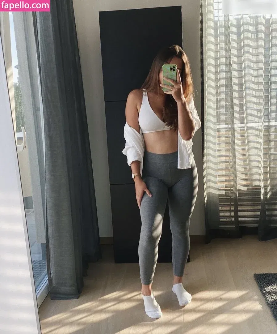 eisenbergerelena Onlyfans Photo Gallery 