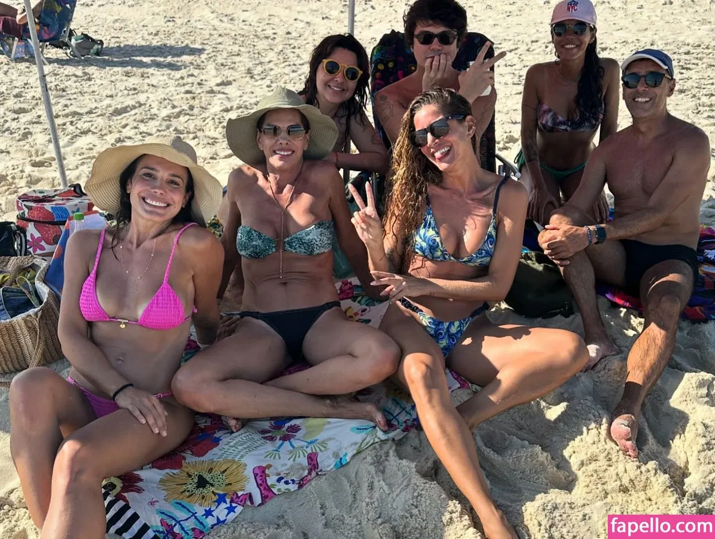 Helena Fernandes Onlyfans Photo Gallery 