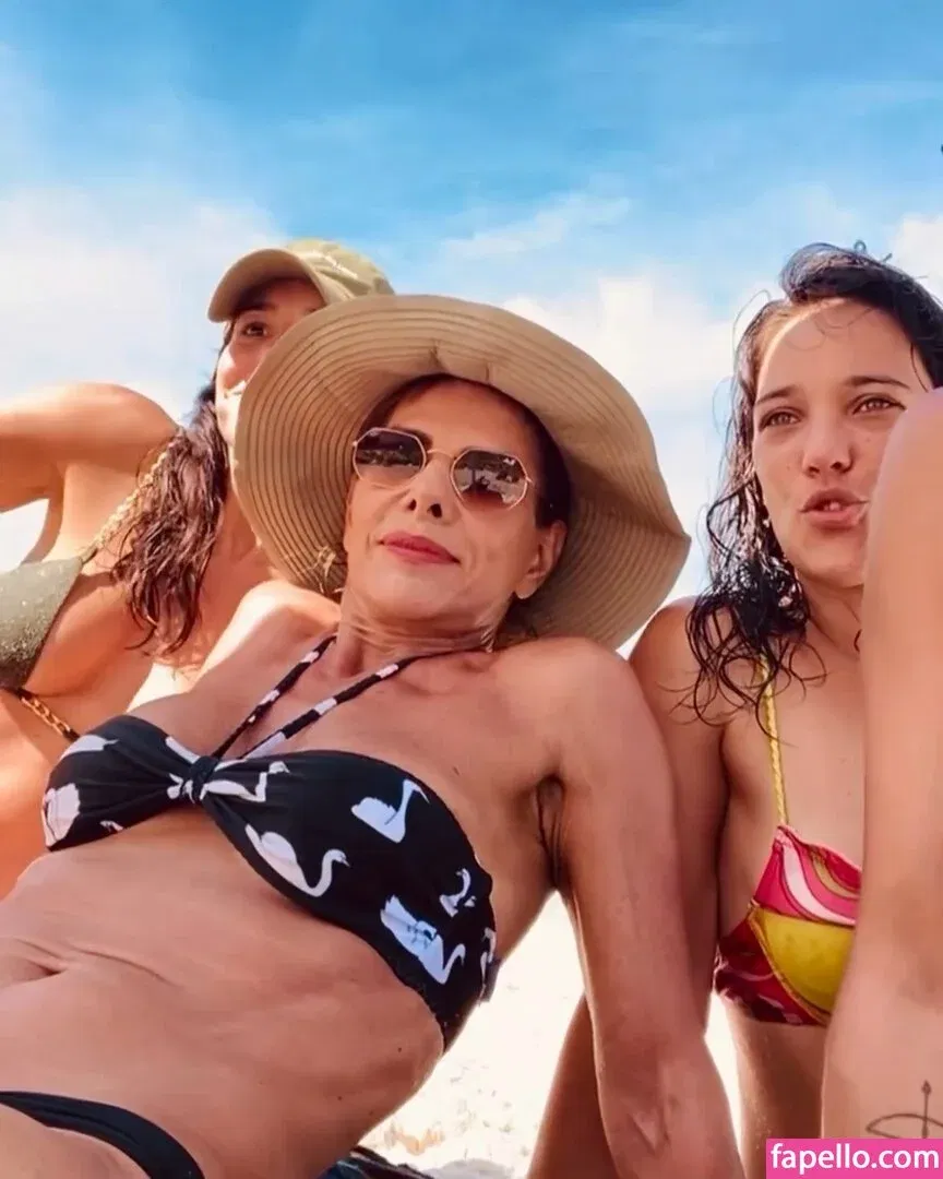 Helena Fernandes Onlyfans Photo Gallery 