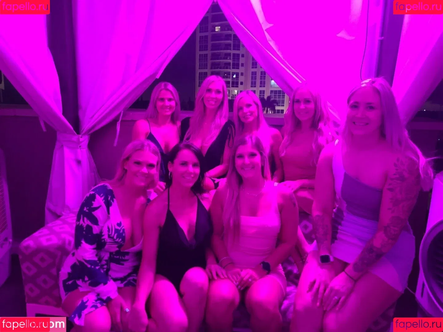thehotwifetour Onlyfans Photo Gallery 