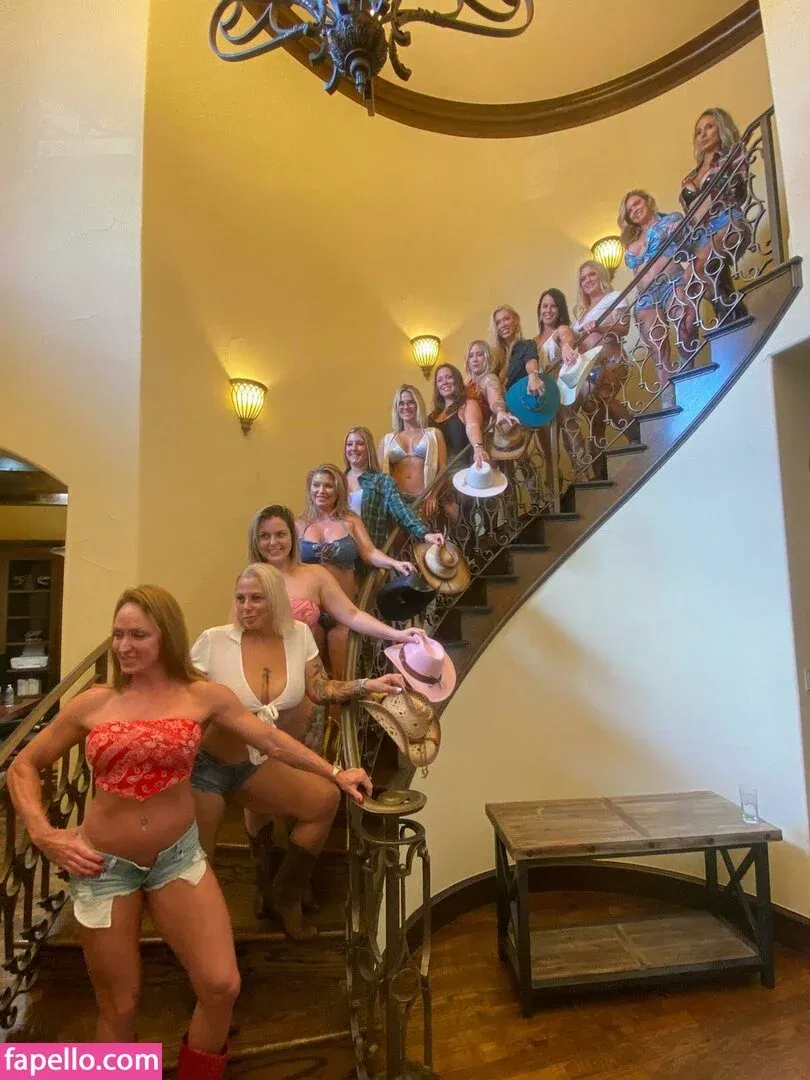 thehotwifetour Onlyfans Photo Gallery 