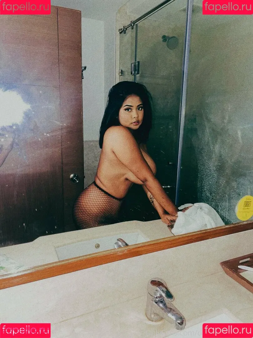 oasi.das.private Onlyfans Photo Gallery 