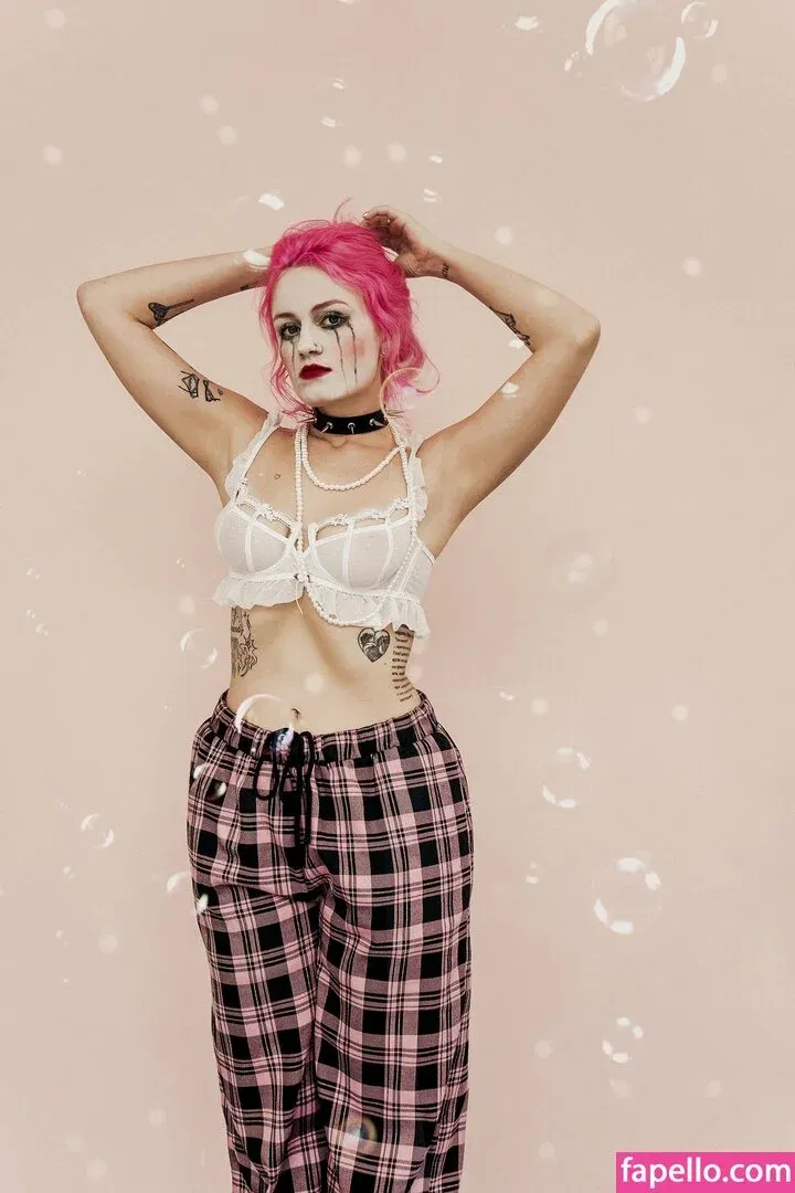 Drumaqueen Onlyfans Photo Gallery 