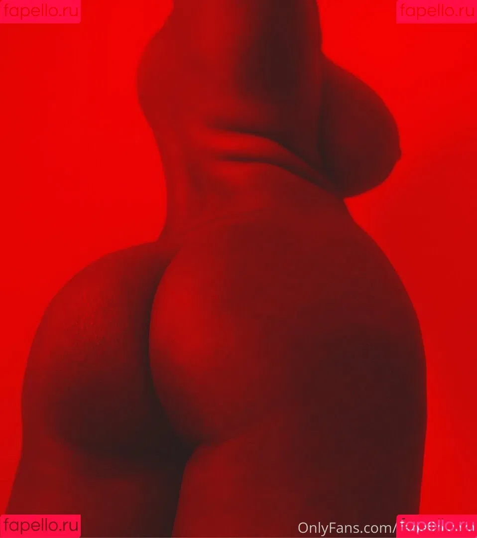 Inurgutss Onlyfans Photo Gallery 