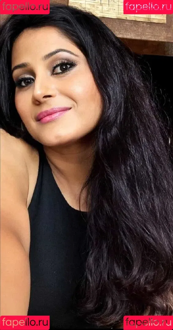 Damini Arora Onlyfans Photo Gallery 