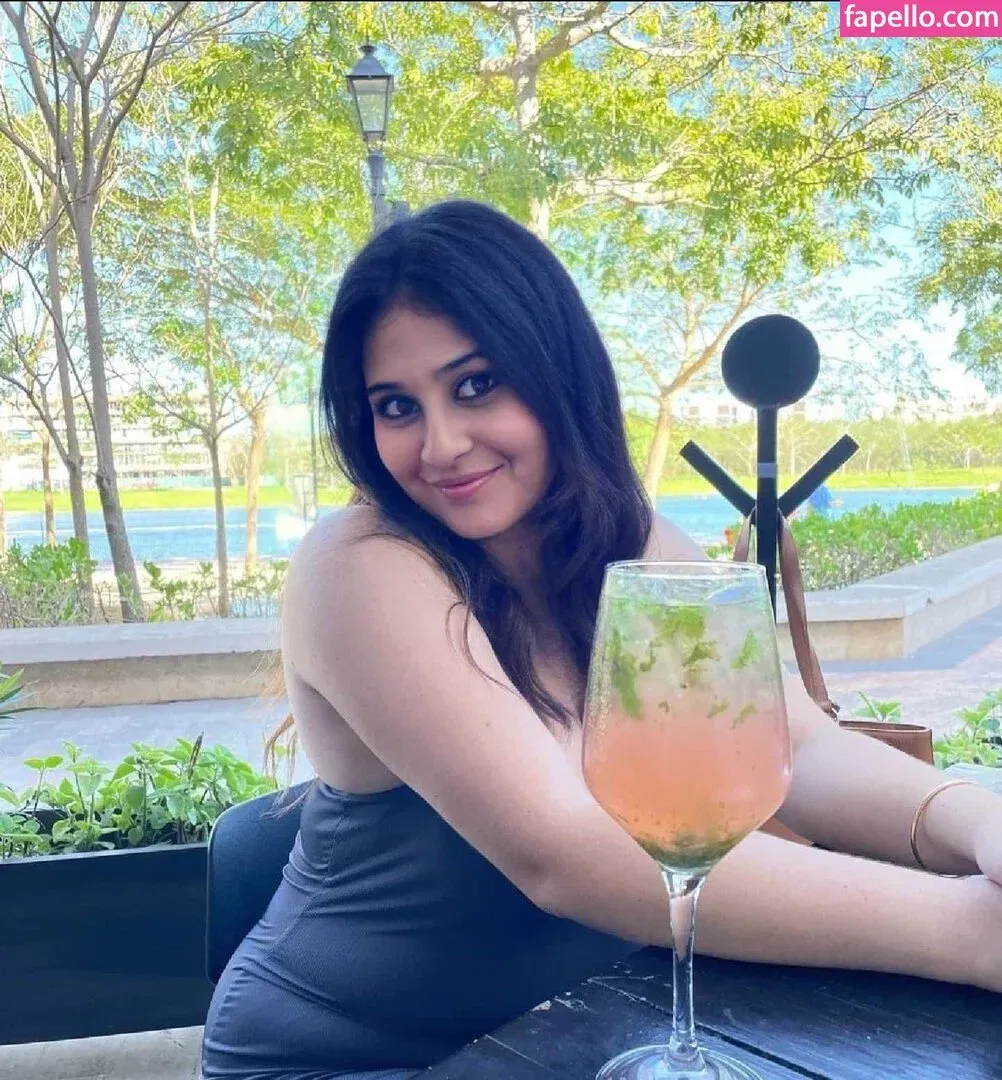 Damini Arora Onlyfans Photo Gallery 