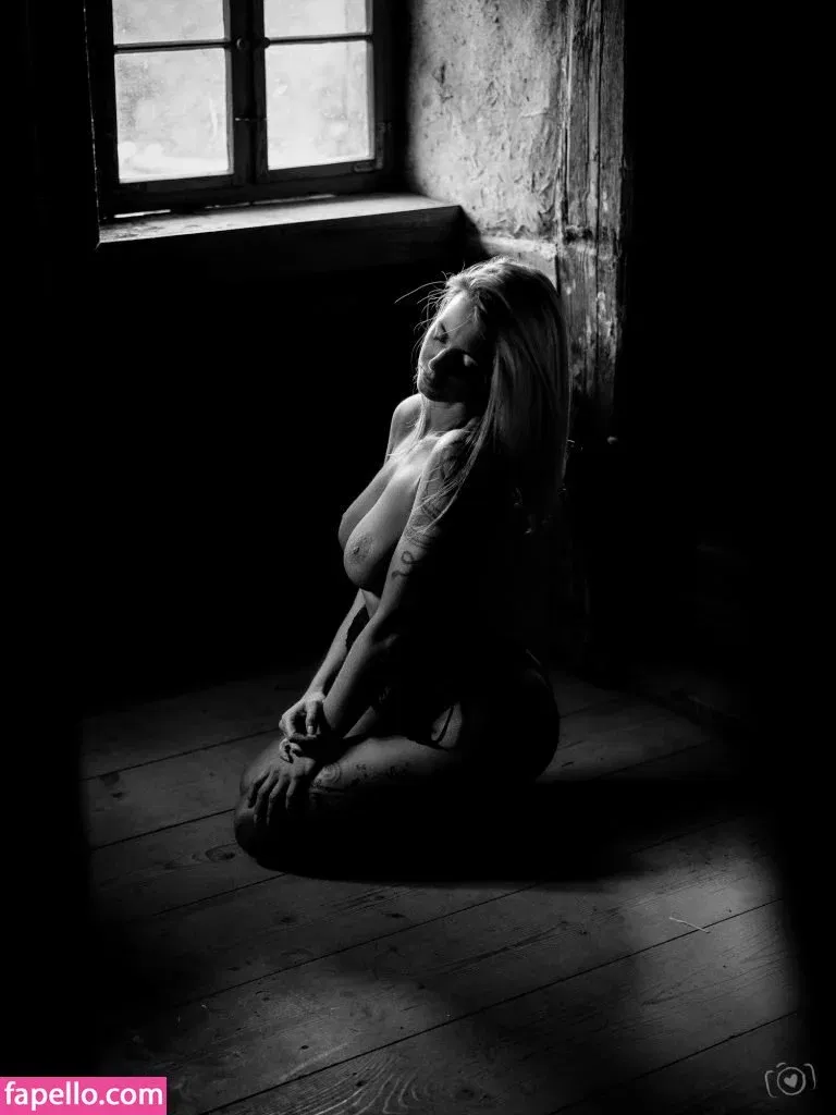 My_lou Onlyfans Photo Gallery 