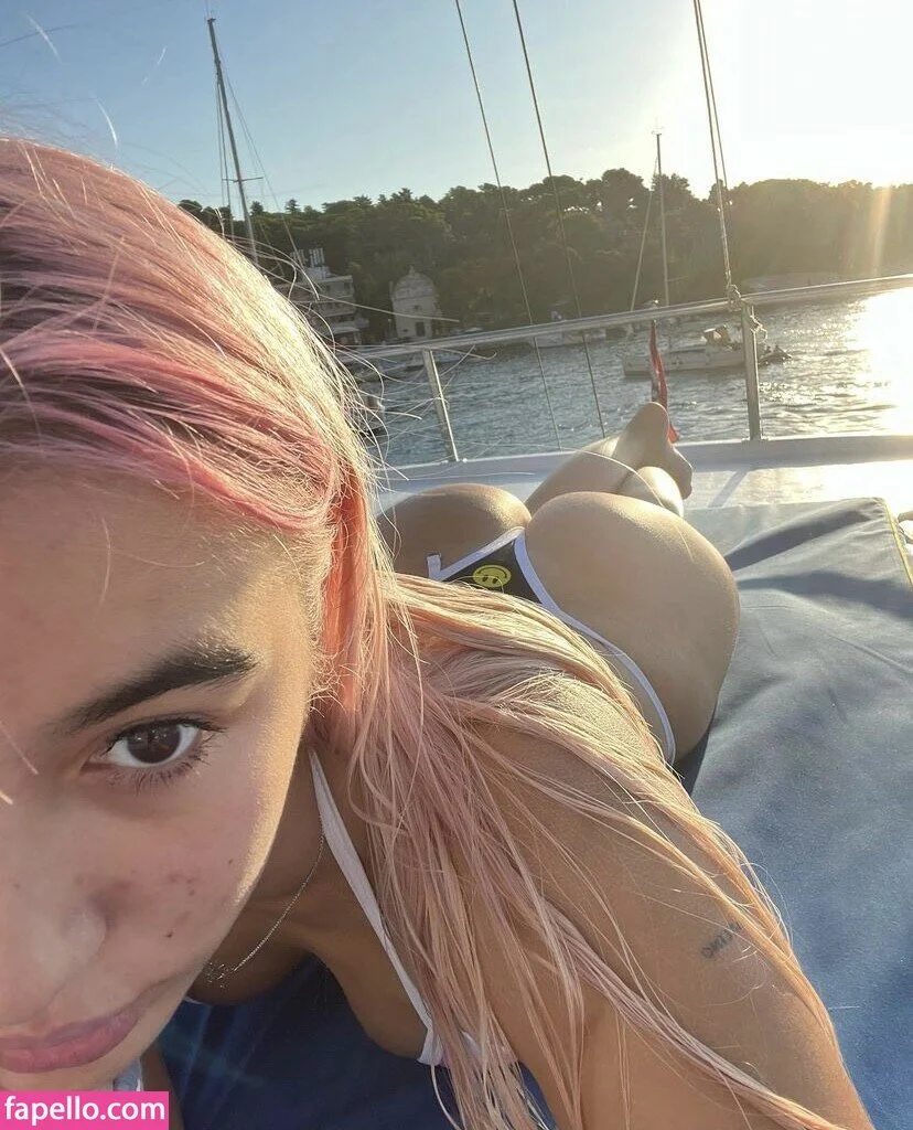 Fuhhz Onlyfans Photo Gallery 