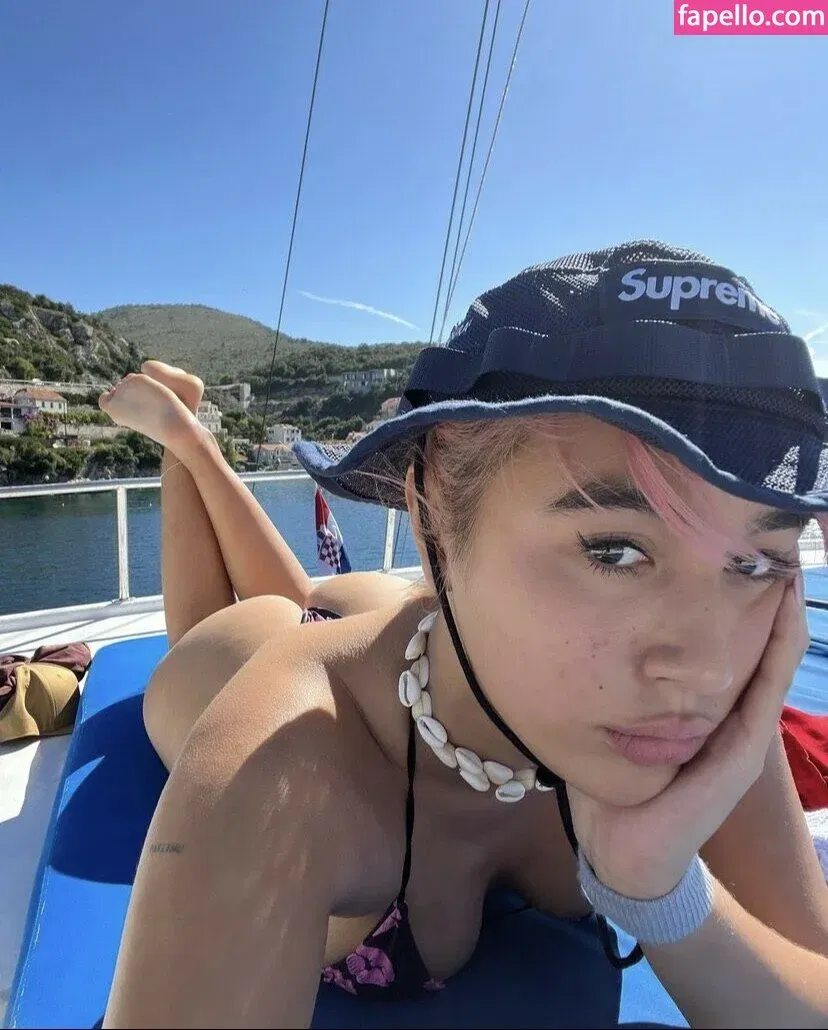 Fuhhz Onlyfans Photo Gallery 