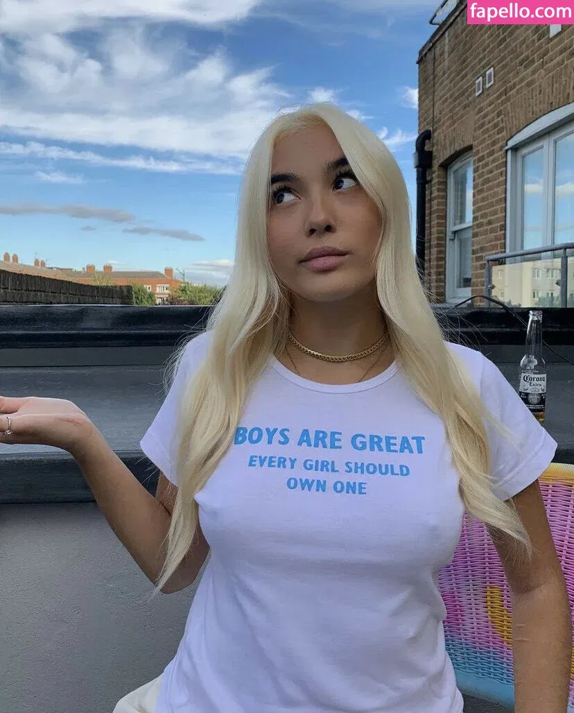 Fuhhz Onlyfans Photo Gallery 