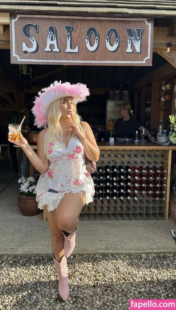 Fuhhz Onlyfans Photo Gallery 