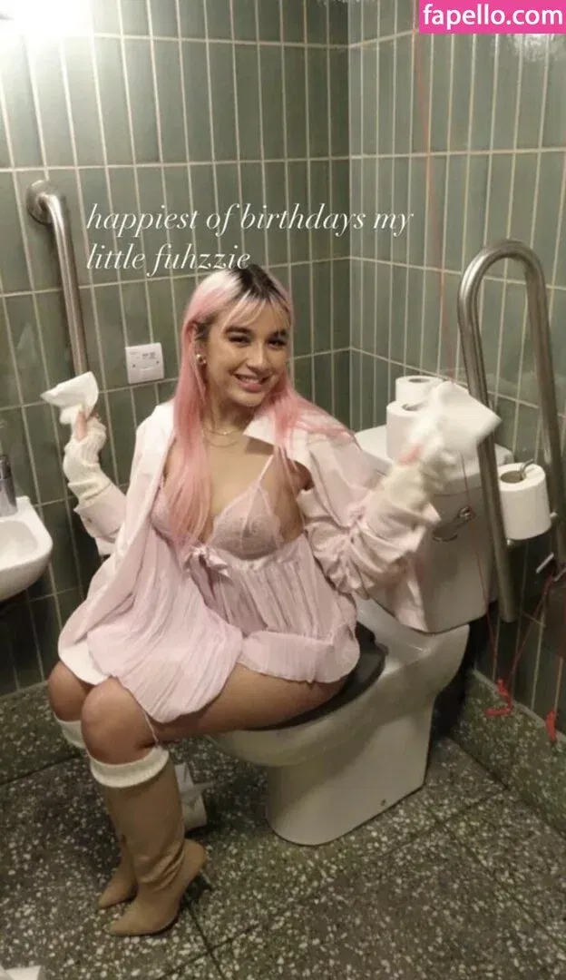 Fuhhz Onlyfans Photo Gallery 