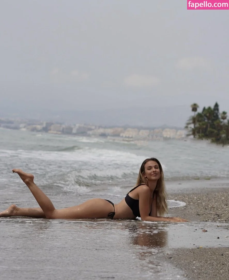 Marci Onlyfans Photo Gallery 