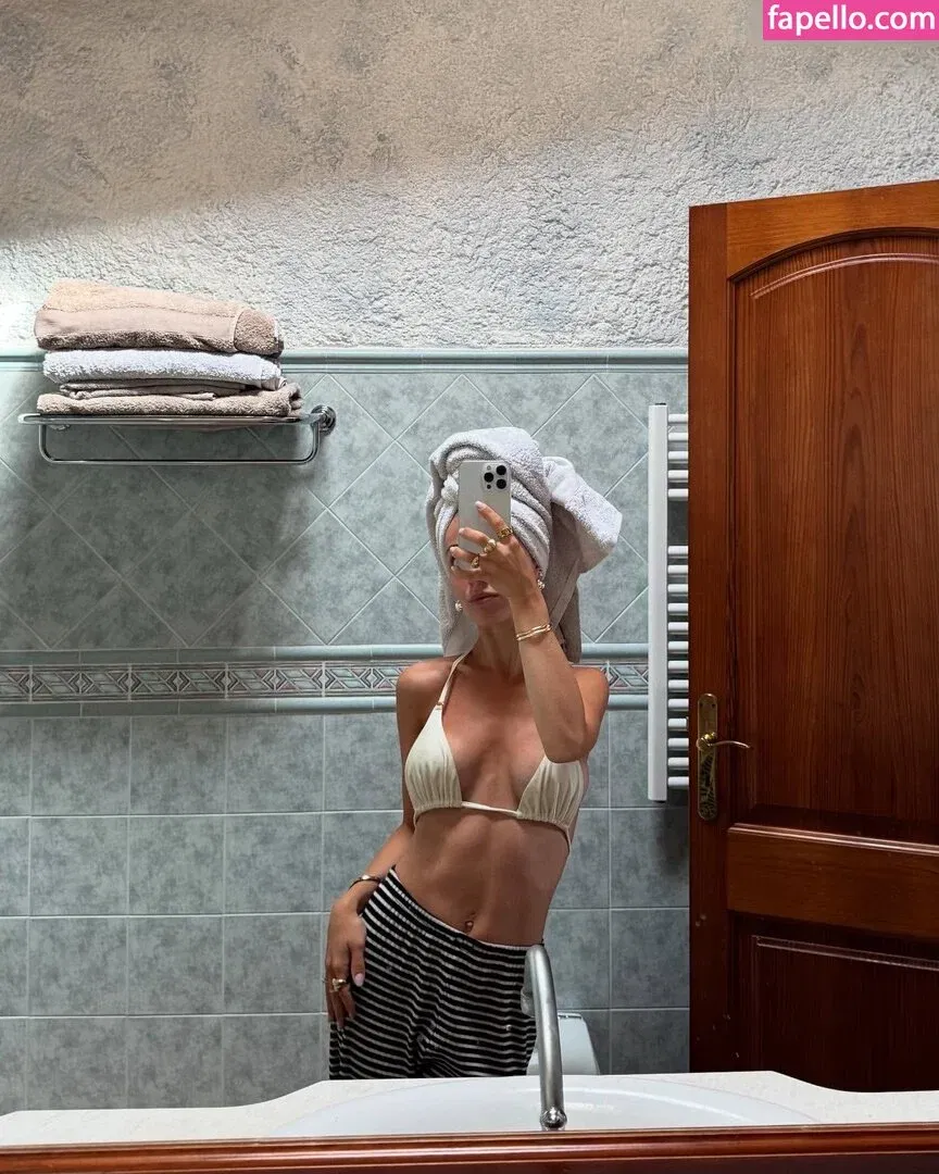 Marci Onlyfans Photo Gallery 