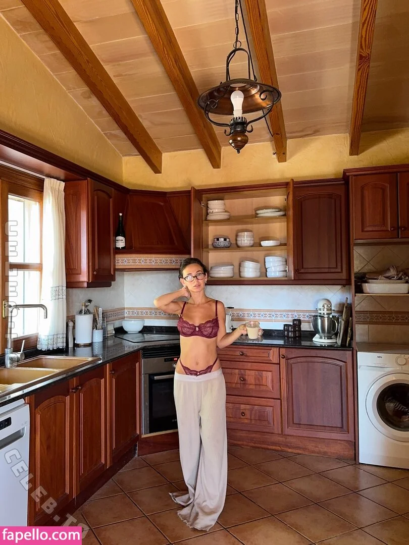 Marci Onlyfans Photo Gallery 