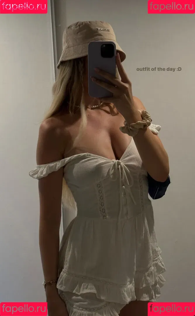 Hannah Maria Onlyfans Photo Gallery 