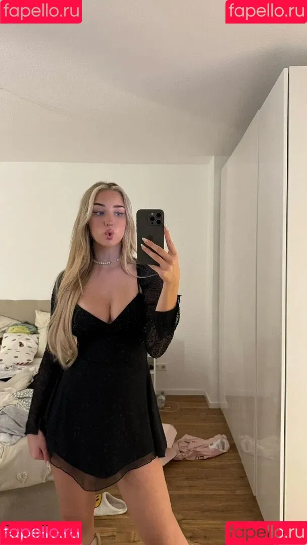 Hannah Maria Onlyfans Photo Gallery 