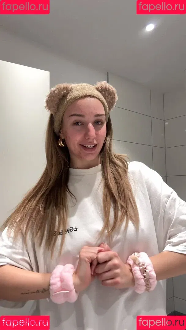 Hannah Maria Onlyfans Photo Gallery 