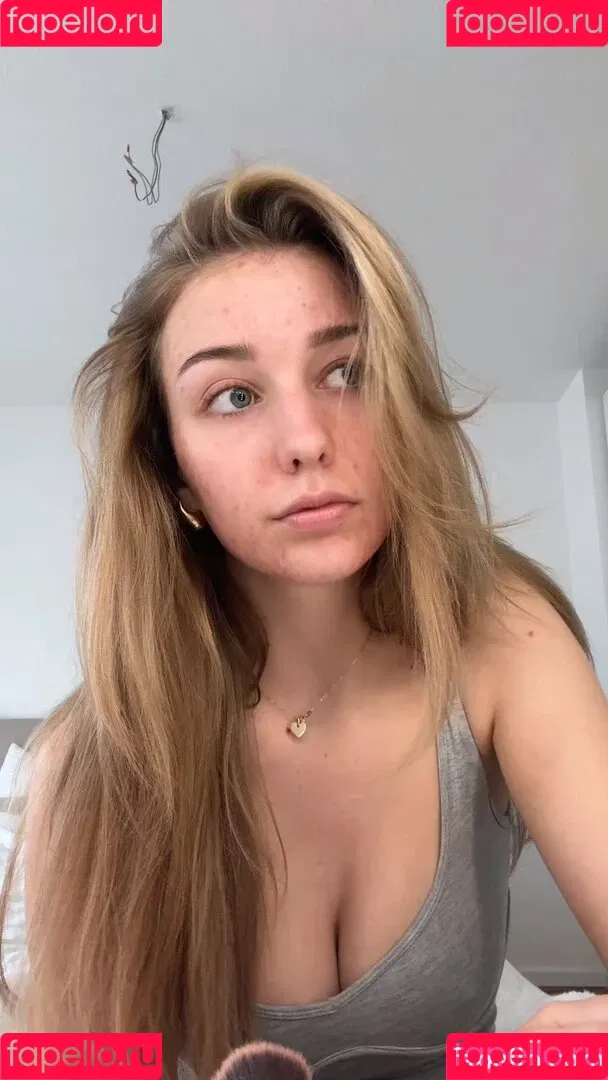 Hannah Maria Onlyfans Photo Gallery 