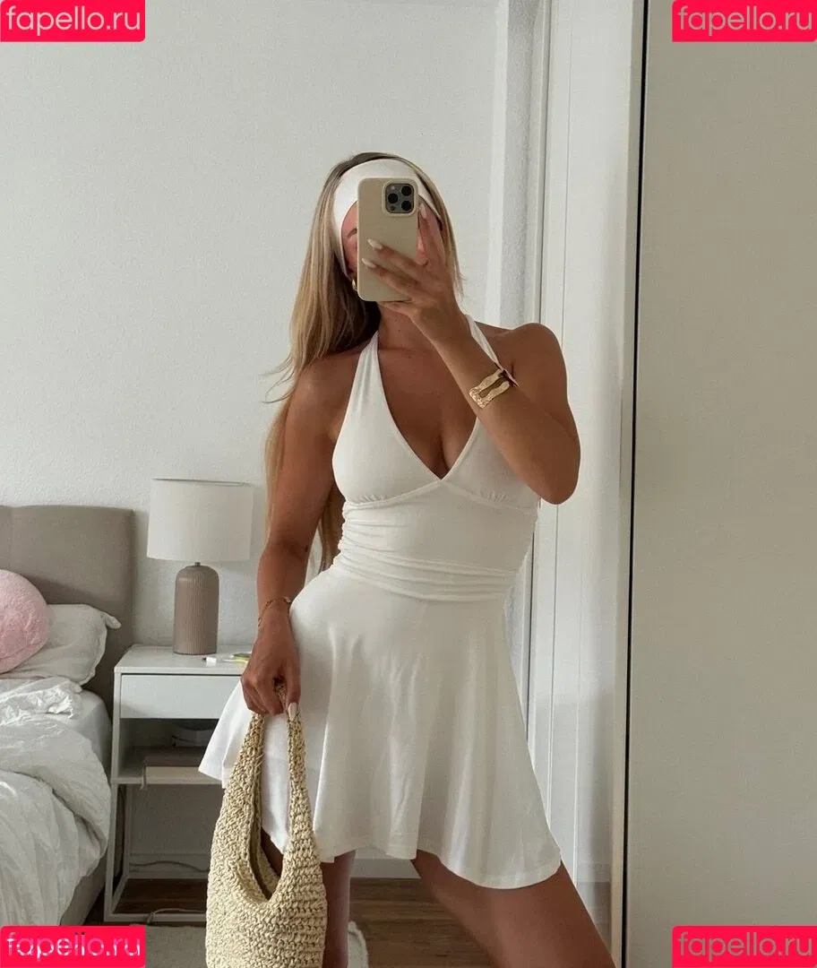 Hannah Maria Onlyfans Photo Gallery 