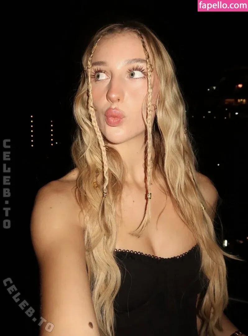 Hannah Maria Onlyfans Photo Gallery 