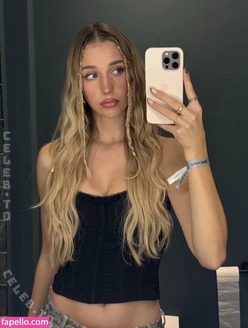 Hannah Maria Onlyfans Photo Gallery 