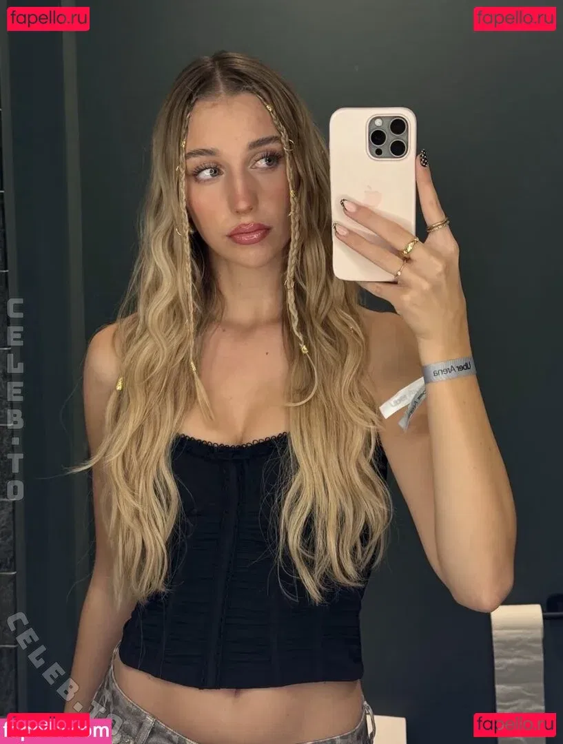 Hannah Maria Onlyfans Photo Gallery 