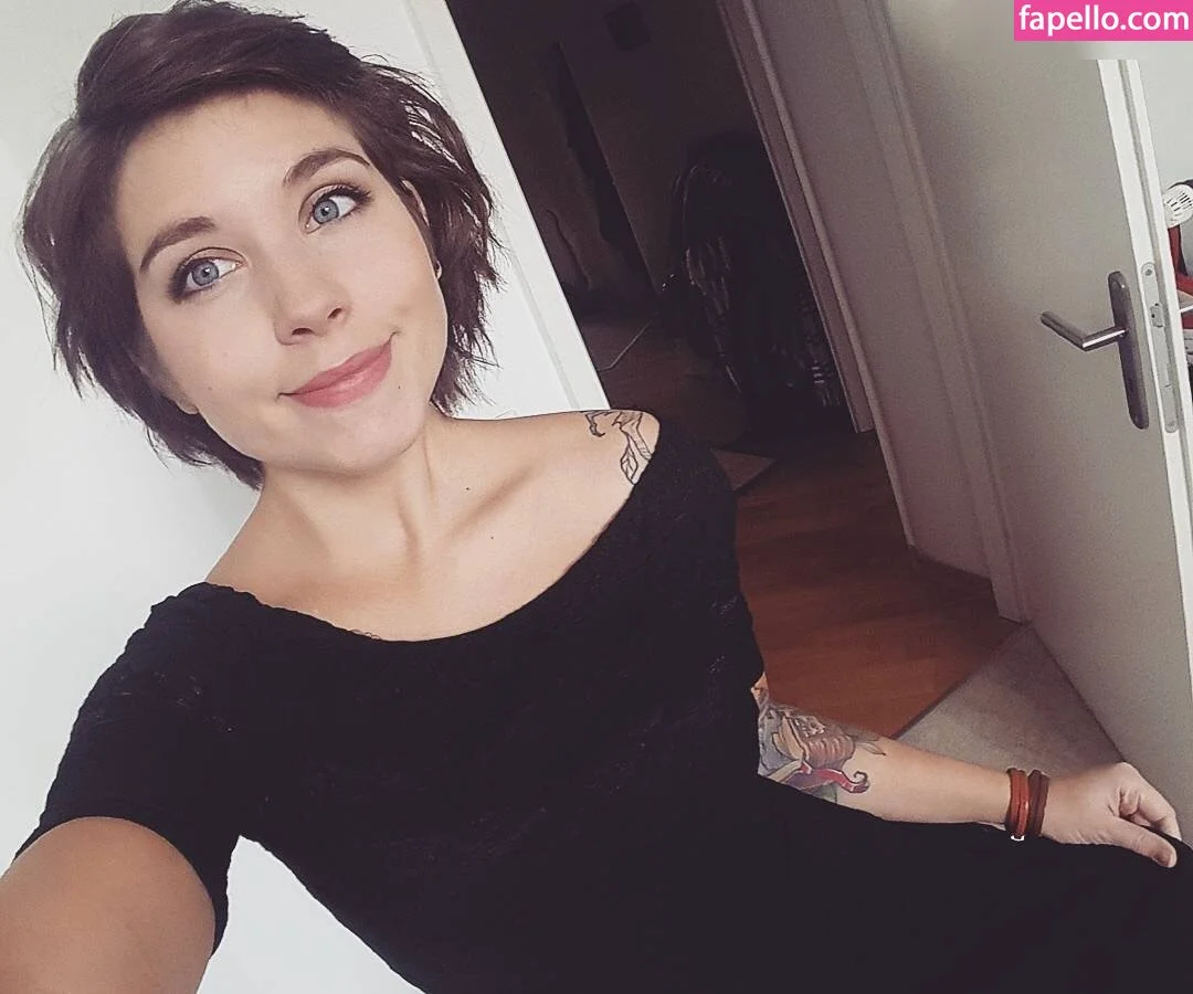 Salome Gschwind-Repp Onlyfans Photo Gallery 