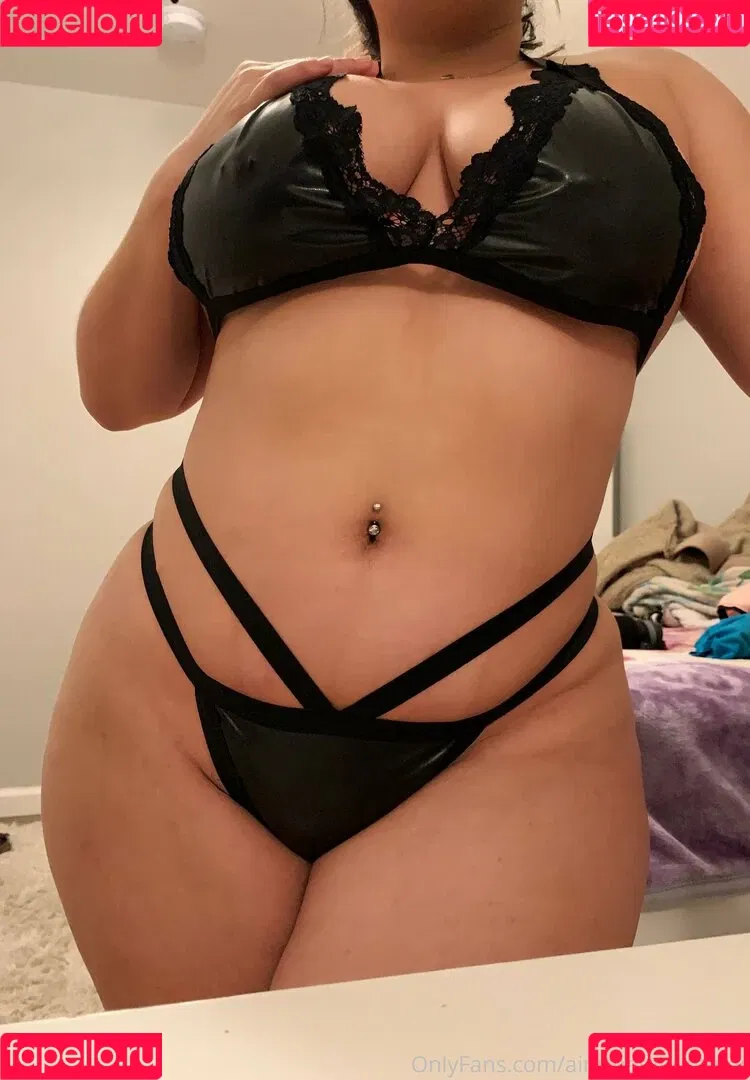 aintthatabummer Onlyfans Photo Gallery 