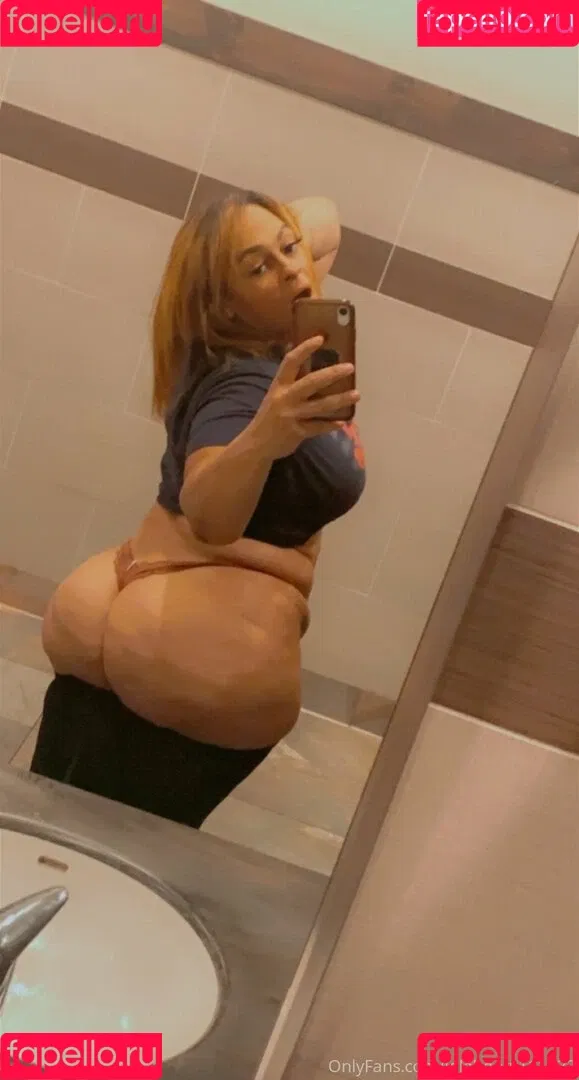 lolabooty111122 Onlyfans Photo Gallery 