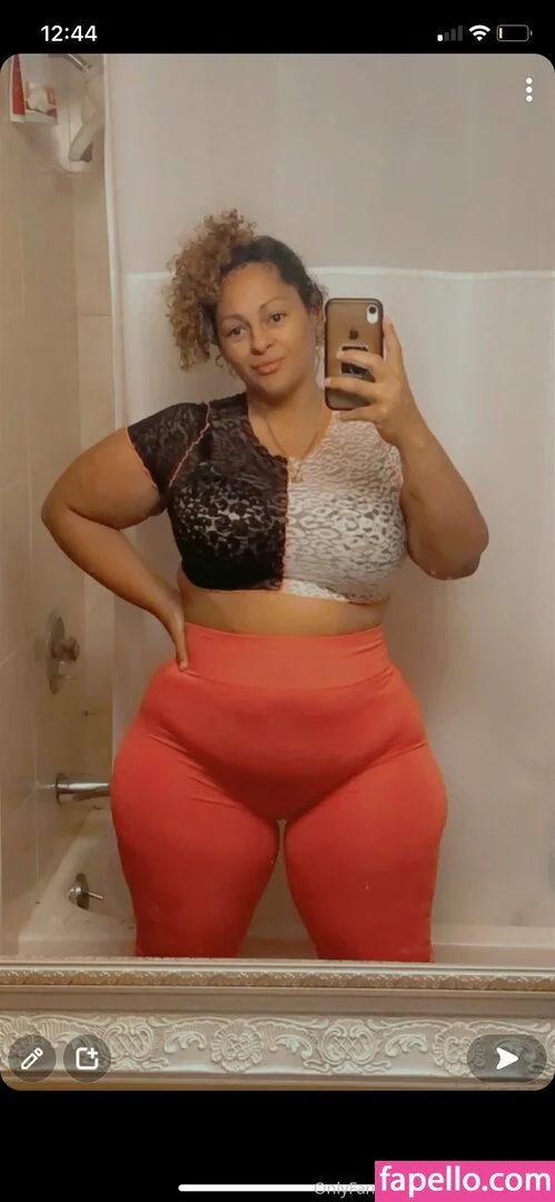 lolabooty111122 Onlyfans Photo Gallery 