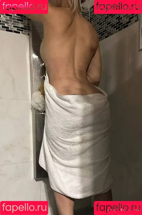 Honey Moon Onlyfans Photo Gallery 