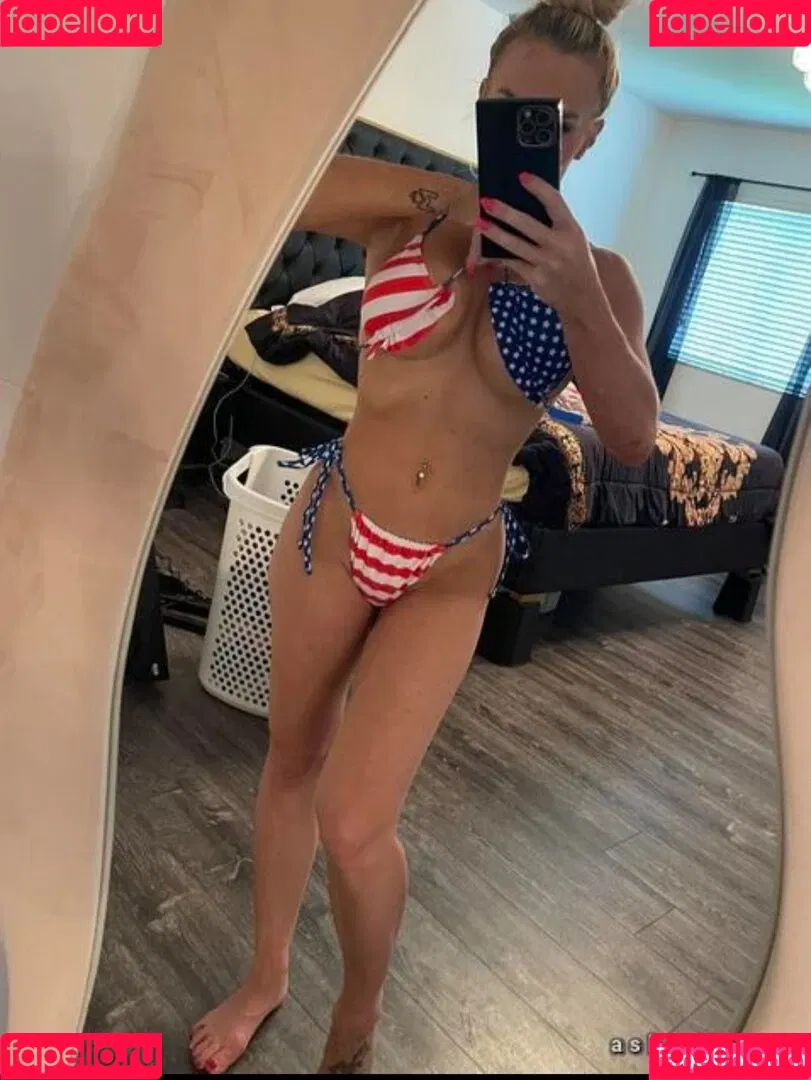 Honey Moon Onlyfans Photo Gallery 