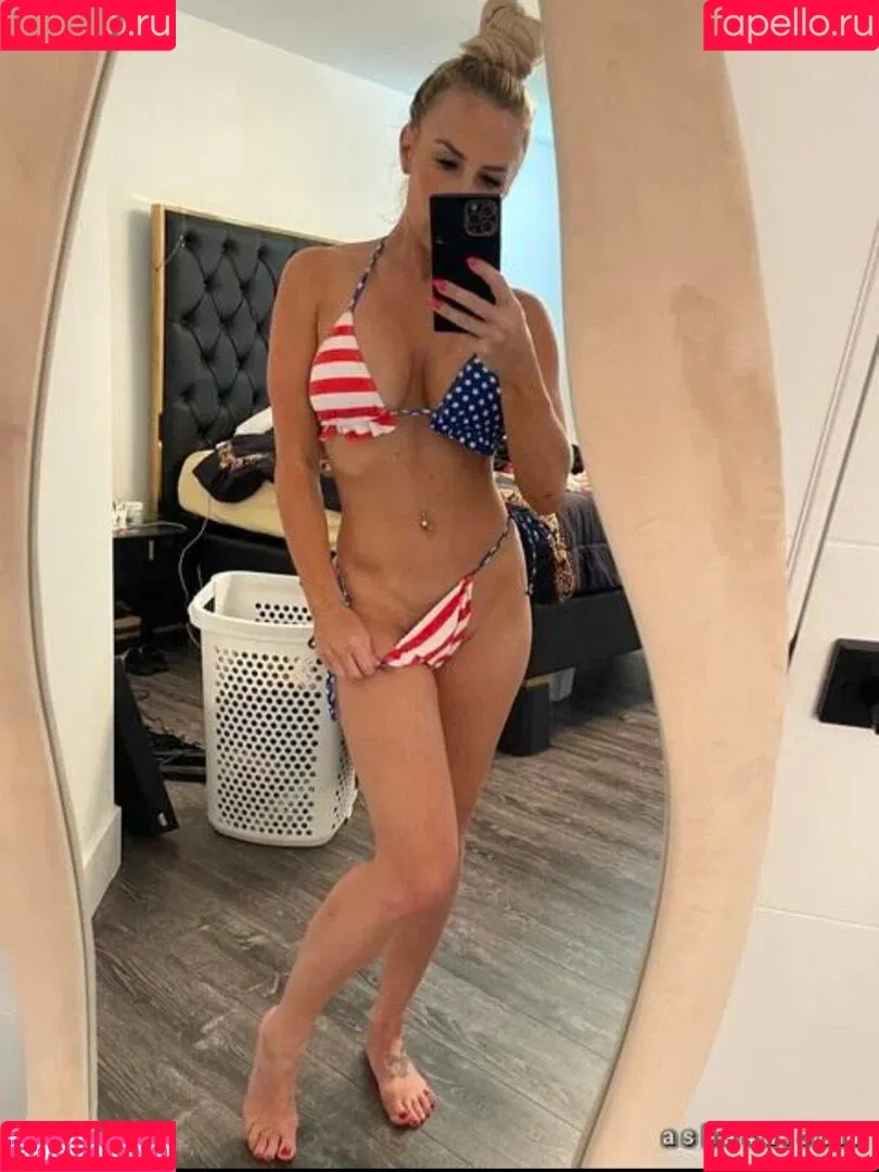 Honey Moon Onlyfans Photo Gallery 