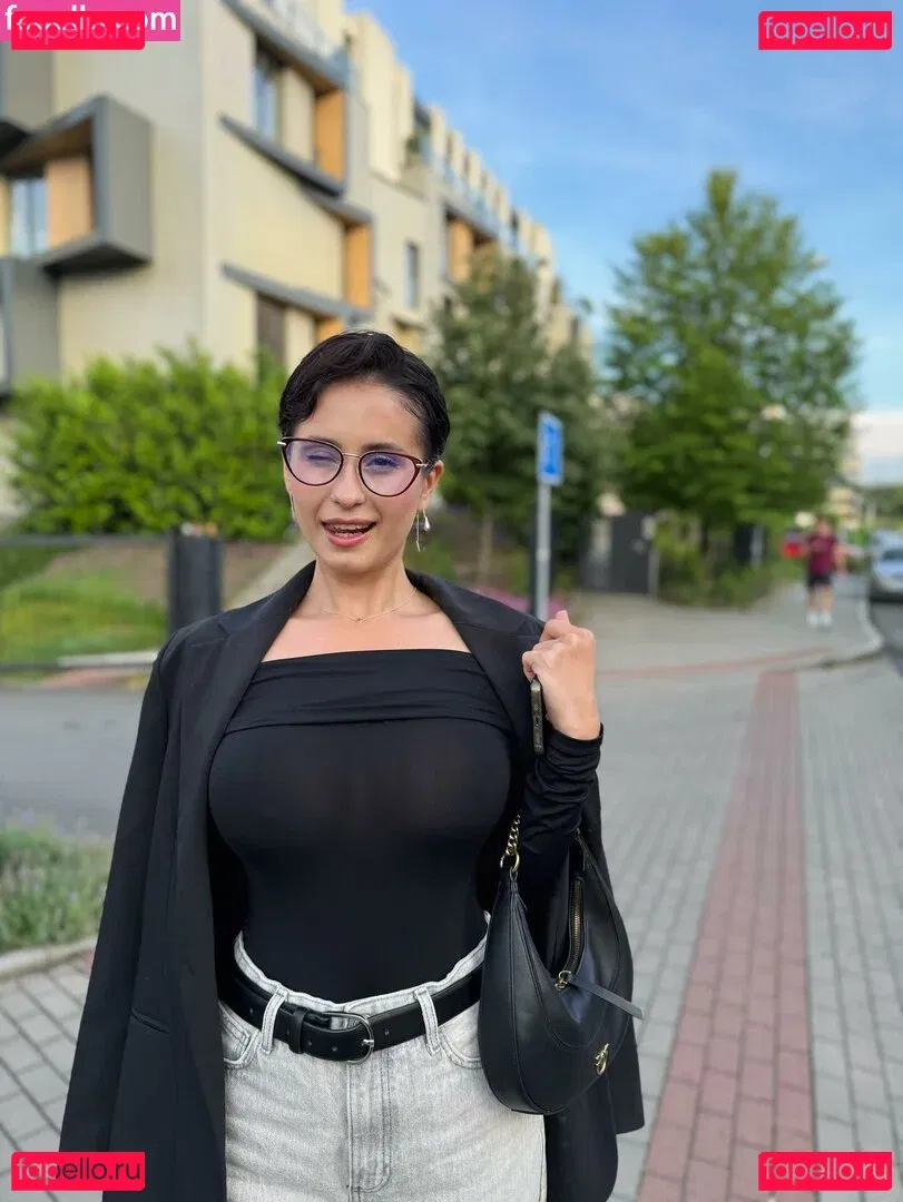 only.lika Onlyfans Photo Gallery 