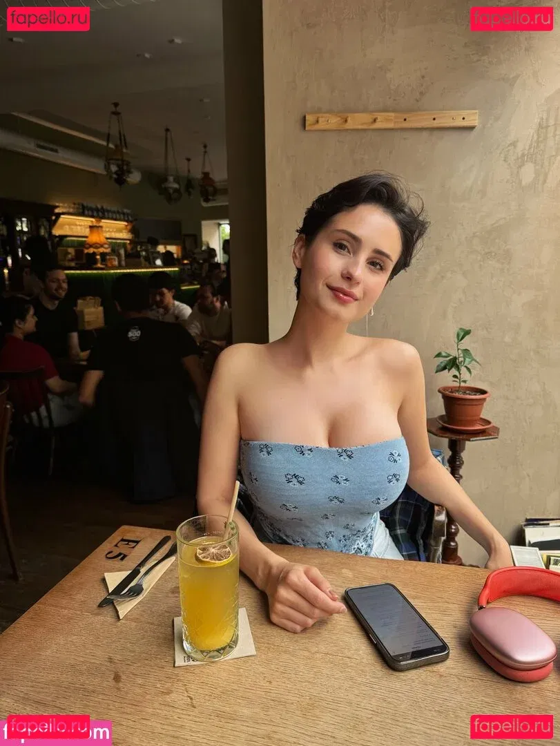 only.lika Onlyfans Photo Gallery 