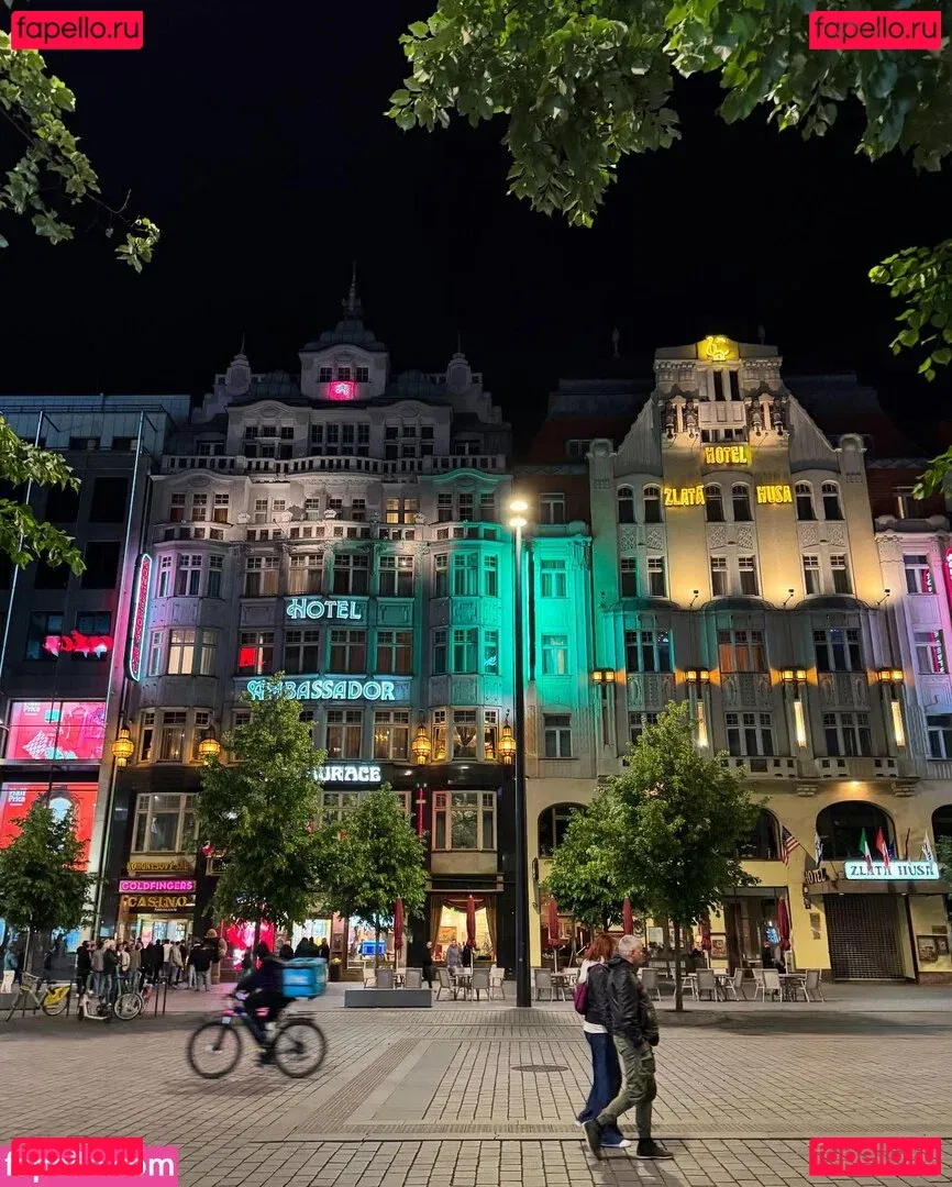 only.lika Onlyfans Photo Gallery 