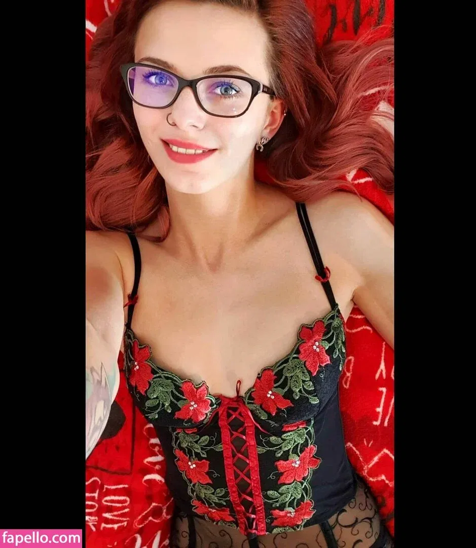 aurora_t Onlyfans Photo Gallery 