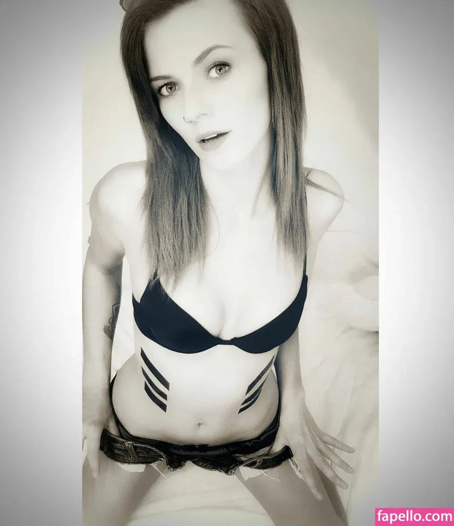 aurora_t Onlyfans Photo Gallery 