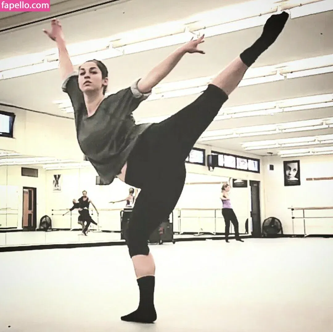 Laura Eldred Onlyfans Photo Gallery 