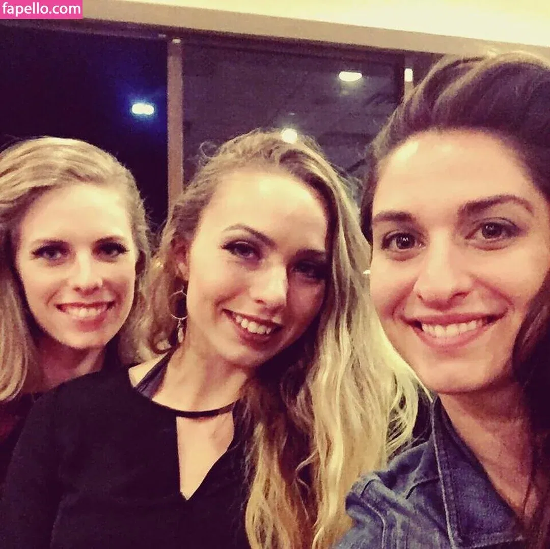 Laura Eldred Onlyfans Photo Gallery 