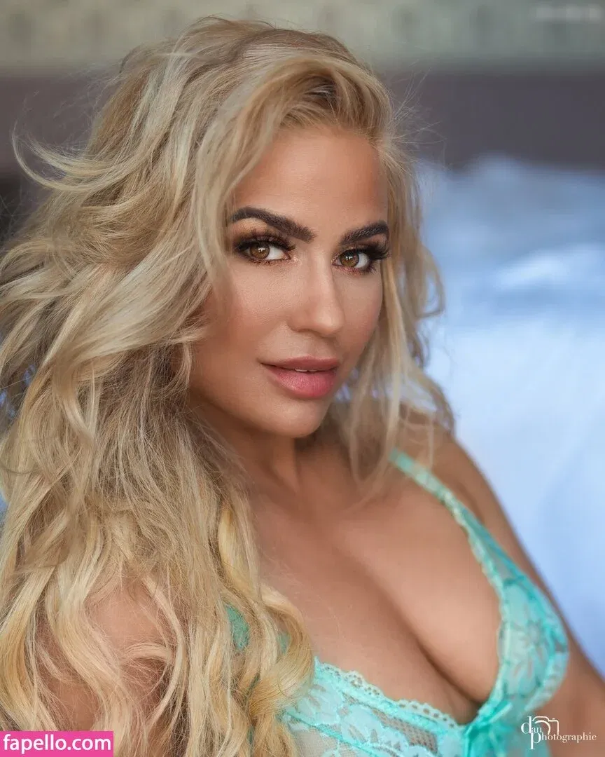 andreaschaerer Onlyfans Photo Gallery 