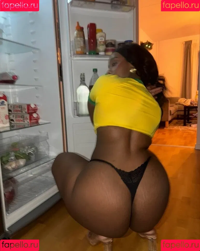Hourglassebony23 Onlyfans Photo Gallery 