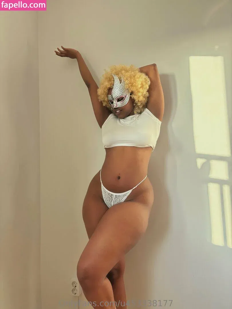 Hourglassebony23 Onlyfans Photo Gallery 