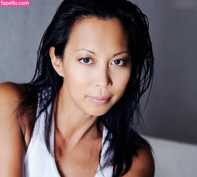 Minh-Khai Phan-Thi Onlyfans Photo Gallery 