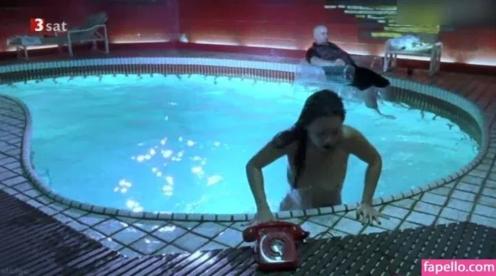 Minh-Khai Phan-Thi Onlyfans Photo Gallery 