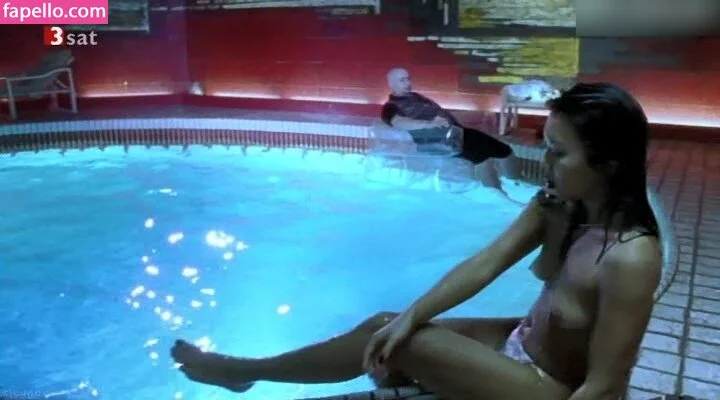 Minh-Khai Phan-Thi Onlyfans Photo Gallery 