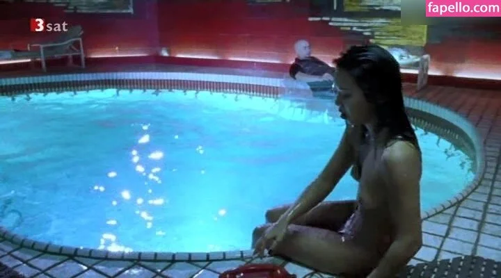 Minh-Khai Phan-Thi Onlyfans Photo Gallery 