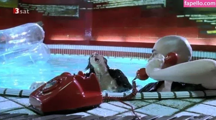 Minh-Khai Phan-Thi Onlyfans Photo Gallery 